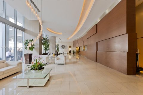 Condo in Miami, Florida, 2 bedrooms  № 2069588