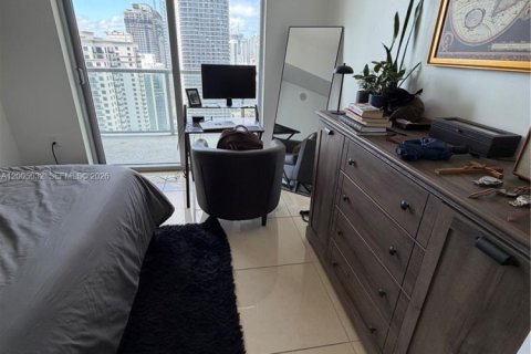 Condo in Miami, Florida, 2 bedrooms  № 2069588 - photo 6