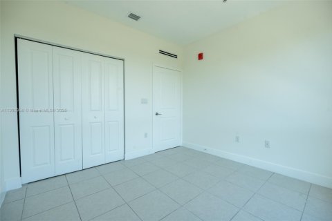 Condominio en alquiler en Doral, Florida, 3 dormitorios, 104.89 m2 № 2012537 - foto 18