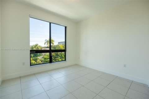 Condominio en alquiler en Doral, Florida, 3 dormitorios, 104.89 m2 № 2012537 - foto 17