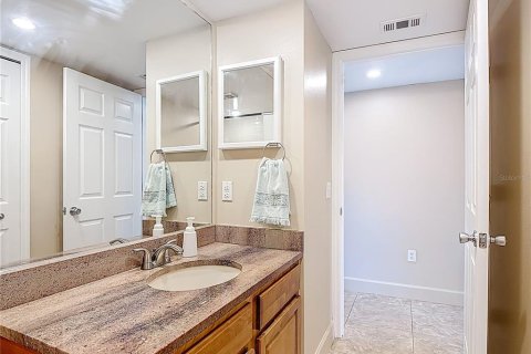 Condominio en venta en Cocoa, Florida, 2 dormitorios, 93.09 m2 № 1774814 - foto 2
