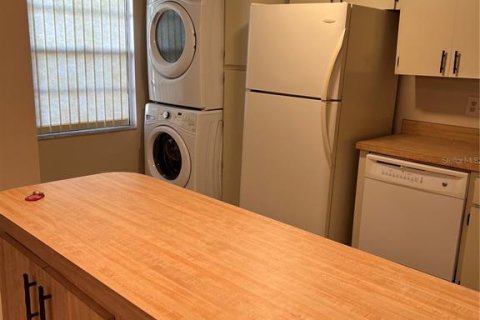 Condo in Bradenton, Florida, 2 bedrooms  № 2202038 - photo 7