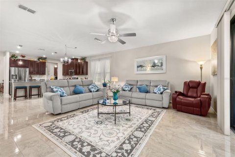House in BELLALAGO in Kissimmee, Florida 4 bedrooms, 224.82 sq.m. № 1808768 - photo 28
