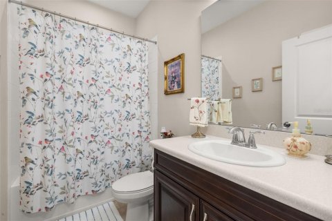 House in BELLALAGO in Kissimmee, Florida 4 bedrooms, 224.82 sq.m. № 1808768 - photo 14