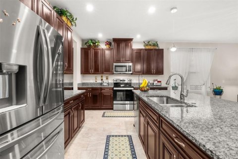 House in BELLALAGO in Kissimmee, Florida 4 bedrooms, 224.82 sq.m. № 1808768 - photo 23