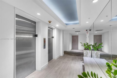 Снять в аренду кондоминиум в Бей-Харбор-Айлендс, Флорида 3 спальни, 181.16м2, № 2002526 - фото 28