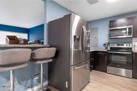 Casa en venta en Miramar, Florida, 4 dormitorios, 163.88 m2 № 1928931 - foto 7