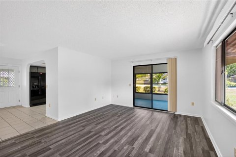 Villa ou maison à vendre à Ocala, Floride: 2 chambres, 106.28 m2 № 2221455 - photo 8