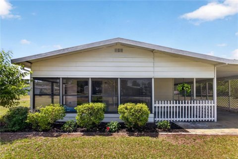 Villa ou maison à vendre à Ocala, Floride: 2 chambres, 106.28 m2 № 2221455 - photo 2