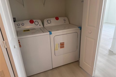 Condo in Orlando, Florida, 3 bedrooms  № 2379394 - photo 7