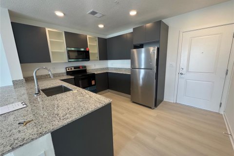Condo in Orlando, Florida, 3 bedrooms  № 2379394 - photo 6