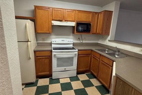 Condo in Orlando, Florida, 2 bedrooms  № 2213172 - photo 2