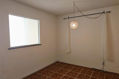Condo in Saint Petersburg, Florida, 1 bedroom  № 1789462 - photo 11