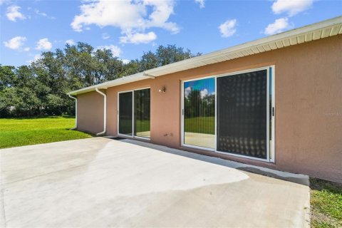 Villa ou maison à vendre à Zephyrhills, Floride: 3 chambres, 150.78 m2 № 1918296 - photo 15