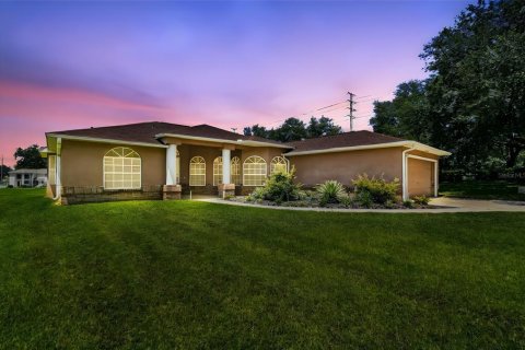Villa ou maison à vendre à Zephyrhills, Floride: 3 chambres, 150.78 m2 № 1918296 - photo 1