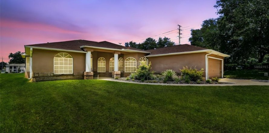 Villa ou maison à Zephyrhills, Floride 3 chambres, 150.78 m2 № 1918296