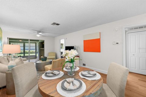 Condo in Clearwater, Florida, 2 bedrooms  № 1793129 - photo 11