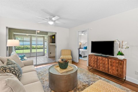 Condo in Clearwater, Florida, 2 bedrooms  № 1793129 - photo 1