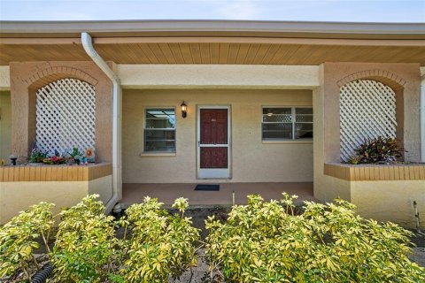 Condo in Clearwater, Florida, 2 bedrooms  № 1793129 - photo 2