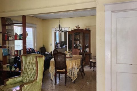 Villa ou maison à vendre à Miami, Floride: 2 chambres, 100.52 m2 № 1950398 - photo 9
