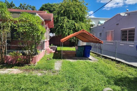 Villa ou maison à vendre à Miami, Floride: 2 chambres, 100.52 m2 № 1950398 - photo 7