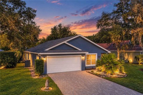 Villa ou maison à Lake Wales, Floride 2 chambres, 112.97 m2 № 2403208