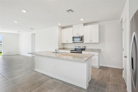 Casa en venta en Brooksville, Florida, 4 dormitorios, 156.73 m2 № 1789670 - foto 12