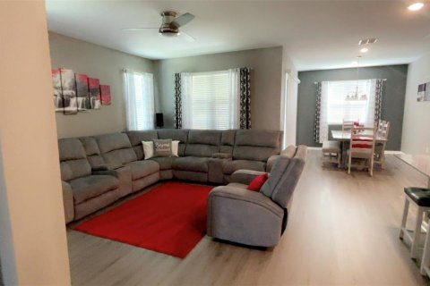 Casa en venta en Okahumpka, Florida, 3 dormitorios, 160.26 m2 № 1719547 - foto 13