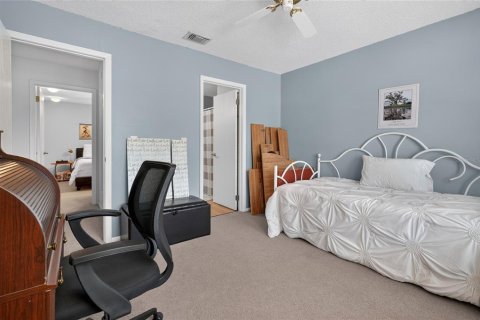 Townhouse in Winter Springs, Florida 2 bedrooms, 107.4 sq.m. № 2208083 - photo 13