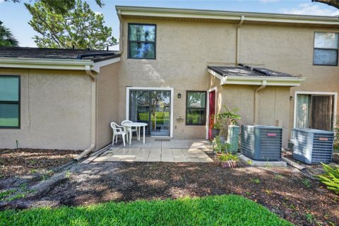 Townhouse in Winter Springs, Florida 2 bedrooms, 107.4 sq.m. № 2208083 - photo 21
