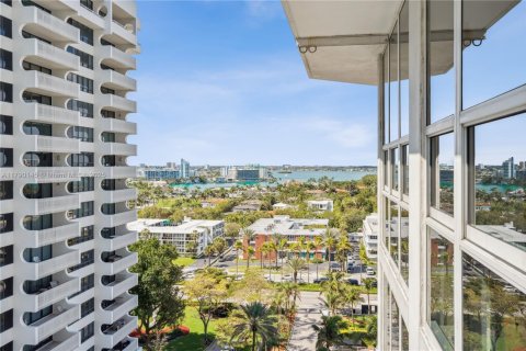 Condo in Bal Harbour, Florida, 3 bedrooms  № 1731253 - photo 22