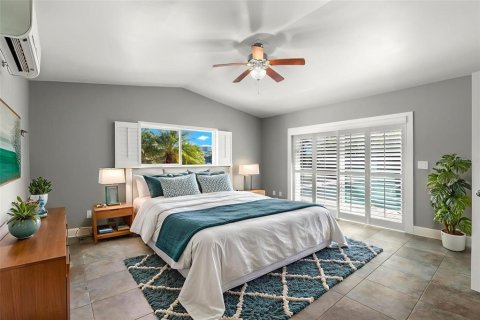 Casa en venta en New Port Richey, Florida, 3 dormitorios, 161.84 m2 № 1910727 - foto 29