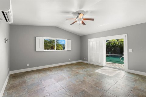 Casa en venta en New Port Richey, Florida, 3 dormitorios, 161.84 m2 № 1910727 - foto 30