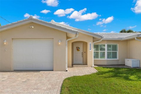 Casa en venta en New Port Richey, Florida, 3 dormitorios, 161.84 m2 № 1910727 - foto 3