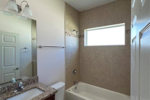House in Palm Coast, Florida 3 bedrooms, 137.68 sq.m. № 1885193 - photo 10