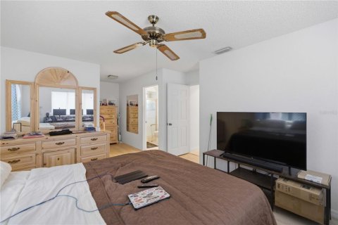 House in Ocala, Florida 2 bedrooms, 92.16 sq.m. № 2222603 - photo 15