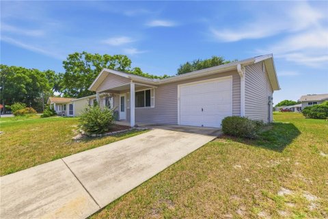 House in Ocala, Florida 2 bedrooms, 92.16 sq.m. № 2222603 - photo 3