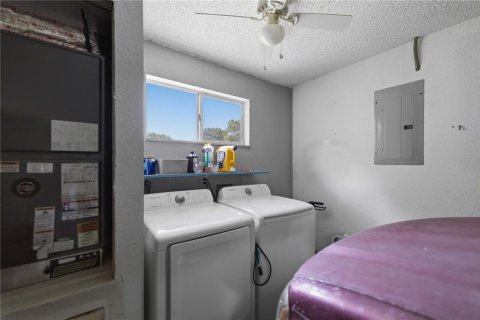 House in Ocala, Florida 2 bedrooms, 92.16 sq.m. № 2222603 - photo 22