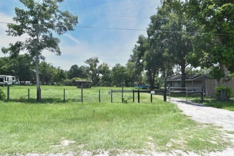 Land in Apopka, Florida № 2109963 - photo 9