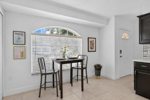Casa en venta en Apopka, Florida, 3 dormitorios, 116.31 m2 № 2384096 - foto 12