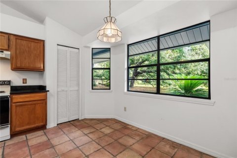 House in Winter Garden, Florida 3 bedrooms, 126.72 sq.m. № 2107550 - photo 17