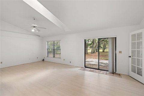 House in Winter Garden, Florida 3 bedrooms, 126.72 sq.m. № 2107550 - photo 11