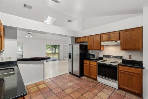 House in Winter Garden, Florida 3 bedrooms, 126.72 sq.m. № 2107550 - photo 19