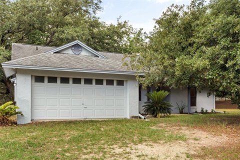 House in Winter Garden, Florida 3 bedrooms, 126.72 sq.m. № 2107550 - photo 3