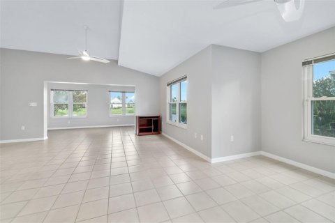 Villa ou maison à vendre à Palmetto, Floride: 2 chambres, 130.9 m2 № 1916666 - photo 16