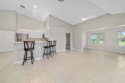 Villa ou maison à vendre à Palmetto, Floride: 2 chambres, 130.9 m2 № 1916666 - photo 5
