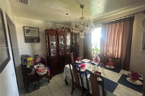 Купить виллу или дом в Майами, Флорида 3 спальни, 119.29м2, № 1796396 - фото 12