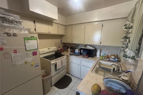Купить виллу или дом в Майами, Флорида 3 спальни, 119.29м2, № 1796396 - фото 13