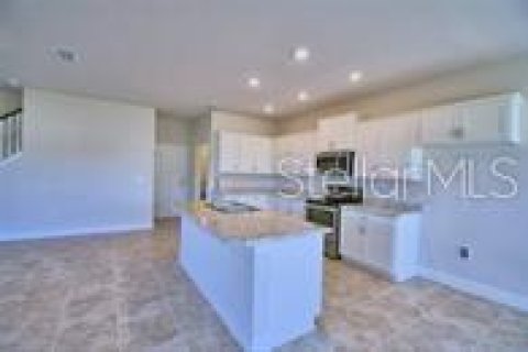 House in Winter Haven, Florida 4 bedrooms, 204.57 sq.m. № 1724661 - photo 5