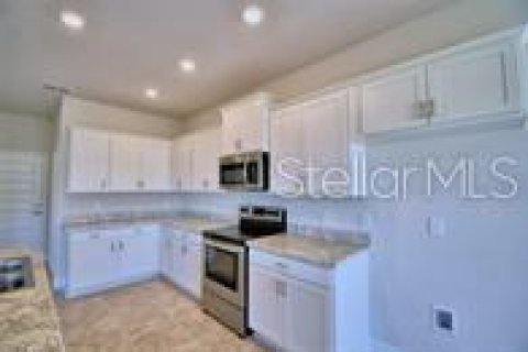 House in Winter Haven, Florida 4 bedrooms, 204.57 sq.m. № 1724661 - photo 11